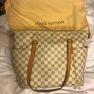 Authentic Louis Vuitton Totally MM Azur